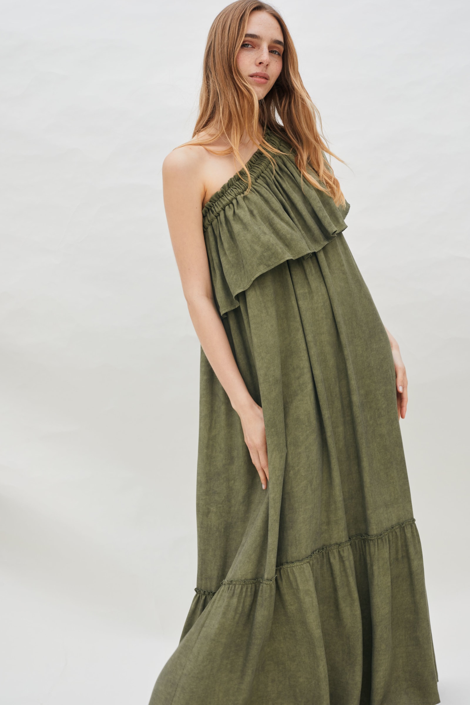 OFF SHOULDER RUFFLE DRESS - DUSTY GREEN OFF SHOULDER RUFFLE DRESS - DUSTY GREEN