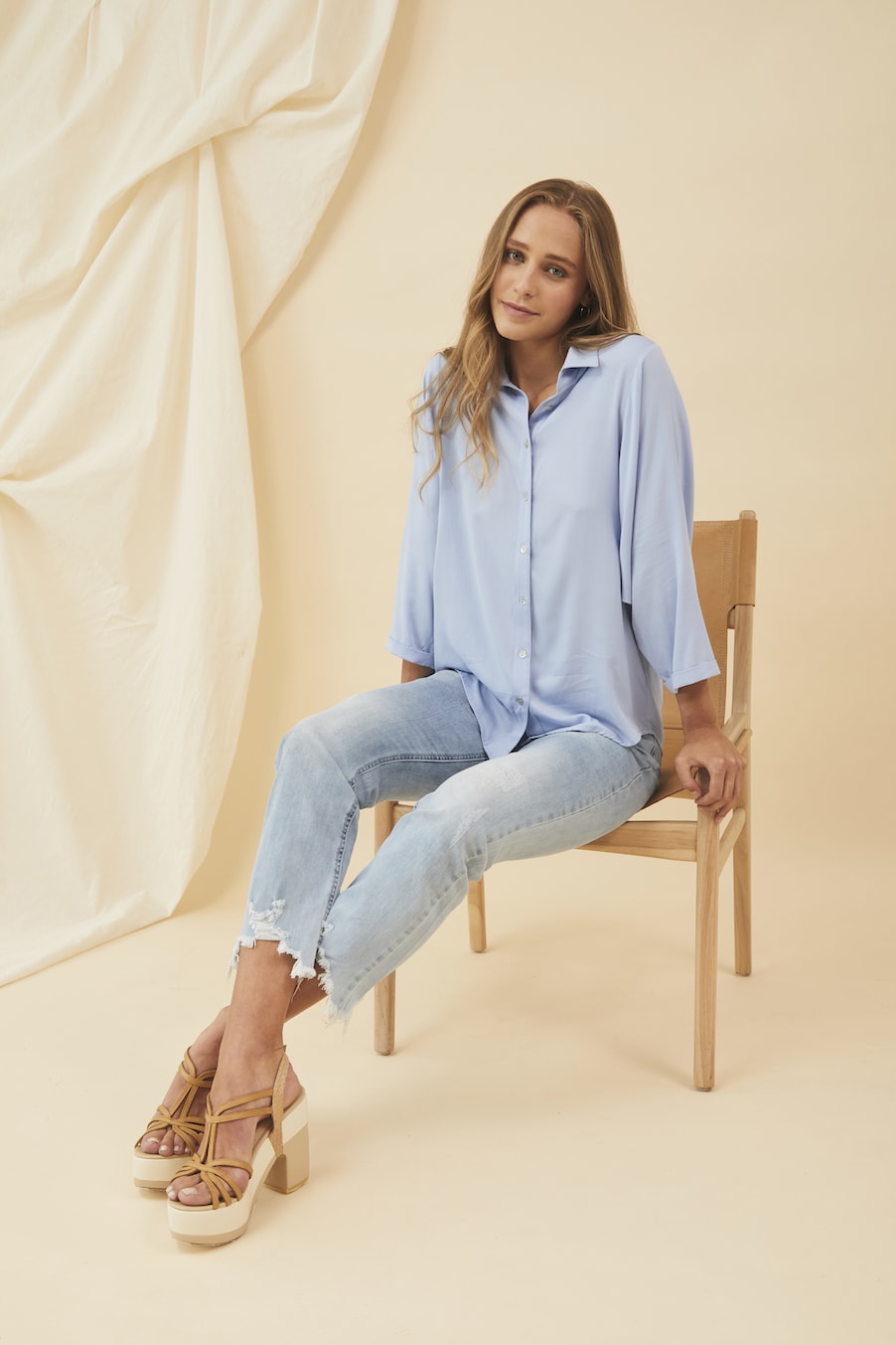 SEMI FLARED JEAN - LIGHT BLUE SEMI FLARED JEAN - LIGHT BLUE
