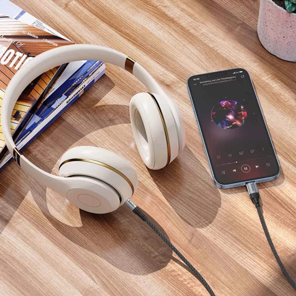 CABLE AUX AUDIO TO IP 3.5MM UPA26 HOCO3