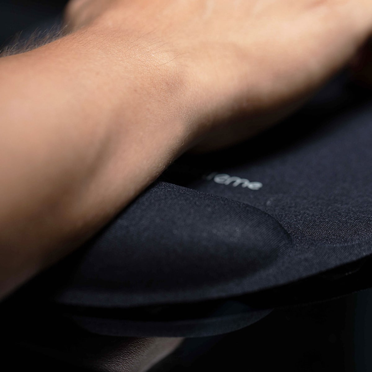 MOUSEPAD DISEÑO ERGONÓMICO GEL4