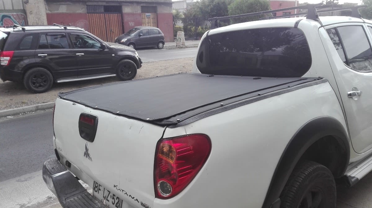 LONAS CUBRE PICK UP MITSUBISHI L200 20101