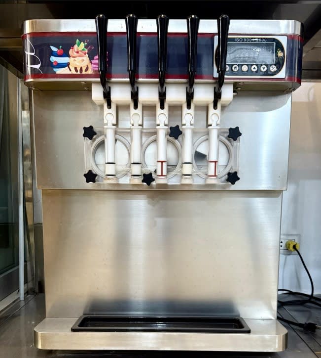 MAQUINA DE HELADOS SOFT 5 SABORES1