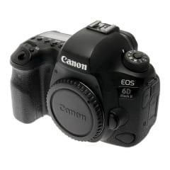 Canon EOS 6D Mark II EF 24-105 mm 0