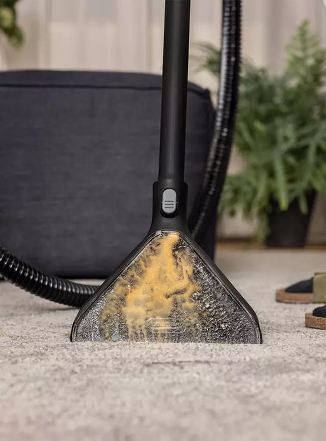 Aspiradora Karcher  Lava Tapices 1000W SE4 Blanca5