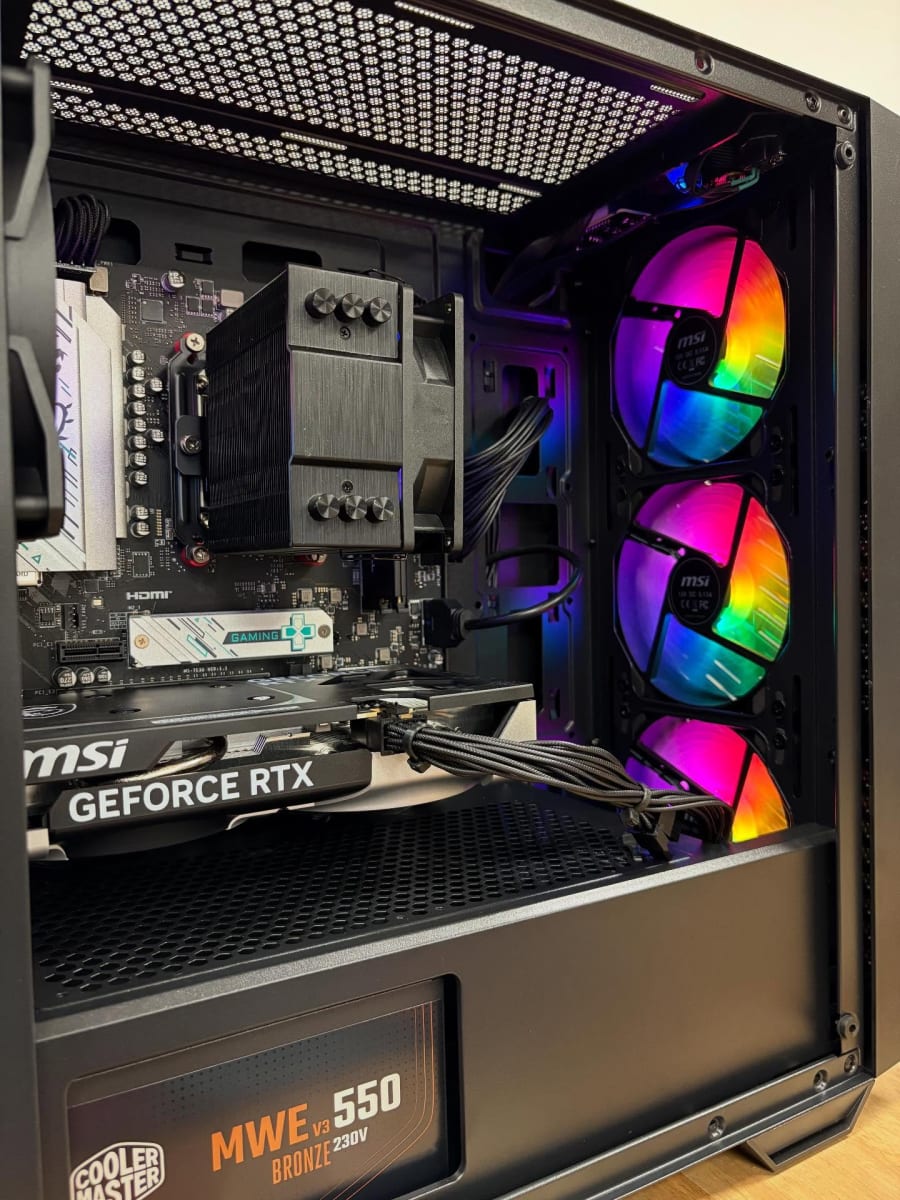 Computador Asus Rog Strix Gamer, Intel core I7-14700F, 32 GB Ram, 1 TB SSD, Win 11, RTX  4070 12 GB2