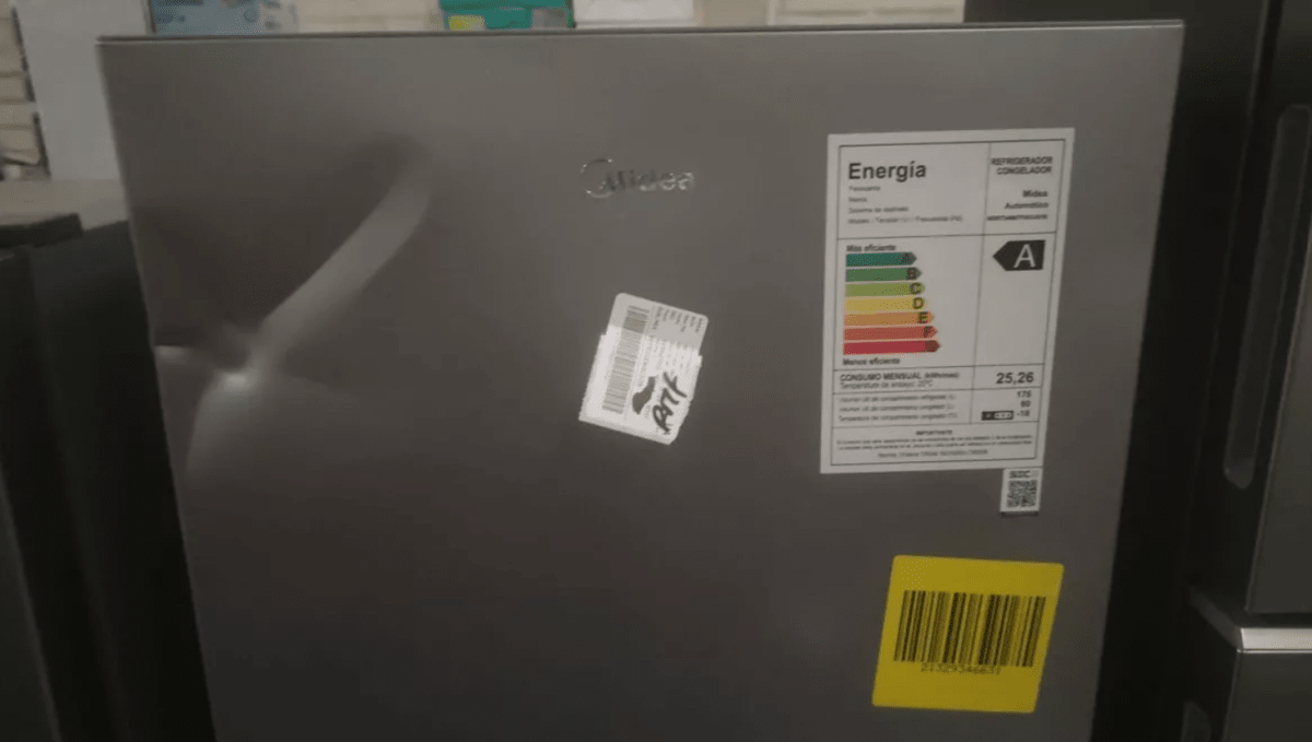 Refrigerador Top Freezer,  Midea Modelo Plata Mdrt346, 108 Litros  * Con abolladura *3