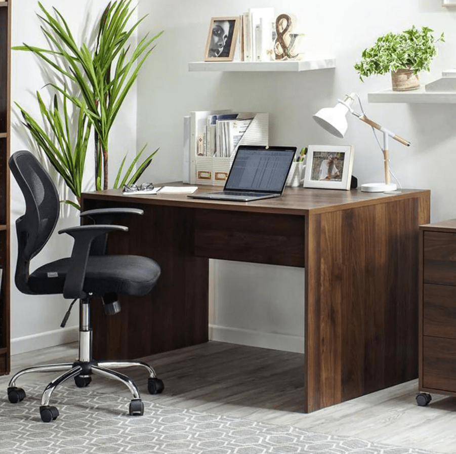 ESCRITORIO SANTI TVILUM2