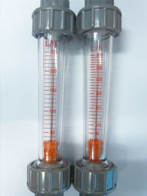 CAUDALIMETRO F702  2