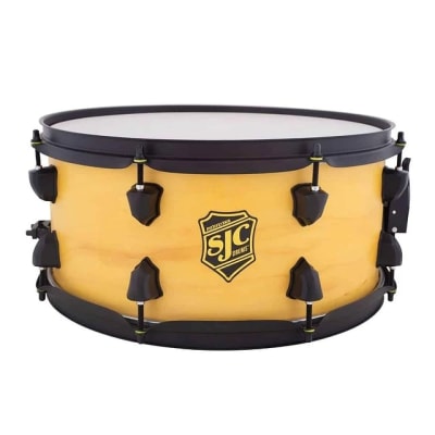 Tambor Pathfinder 14x6,5 Cyber Yellow Satin Herrajes Negros SJC