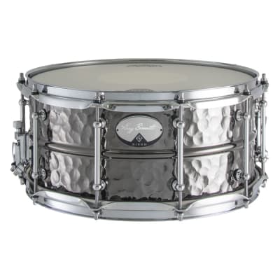 TAMBOR SIGNATURE GREGG BISSONETTE HAMMERED BRASS 14X6.5 PDSAN654GBB DIXON TAMBOR SIGNATURE GREGG BISSONETTE HAMMERED BRASS 14X6.5 PDSAN654GBB DIXON