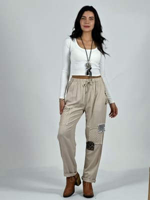 Jogger Lino con Broderi cuadro Print y Brillos A1-11