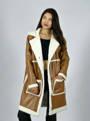 Abrigo Achiporrado De Cuerina B2-124