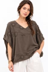 Polera Lino Hombros Flores Bordadas A4-87