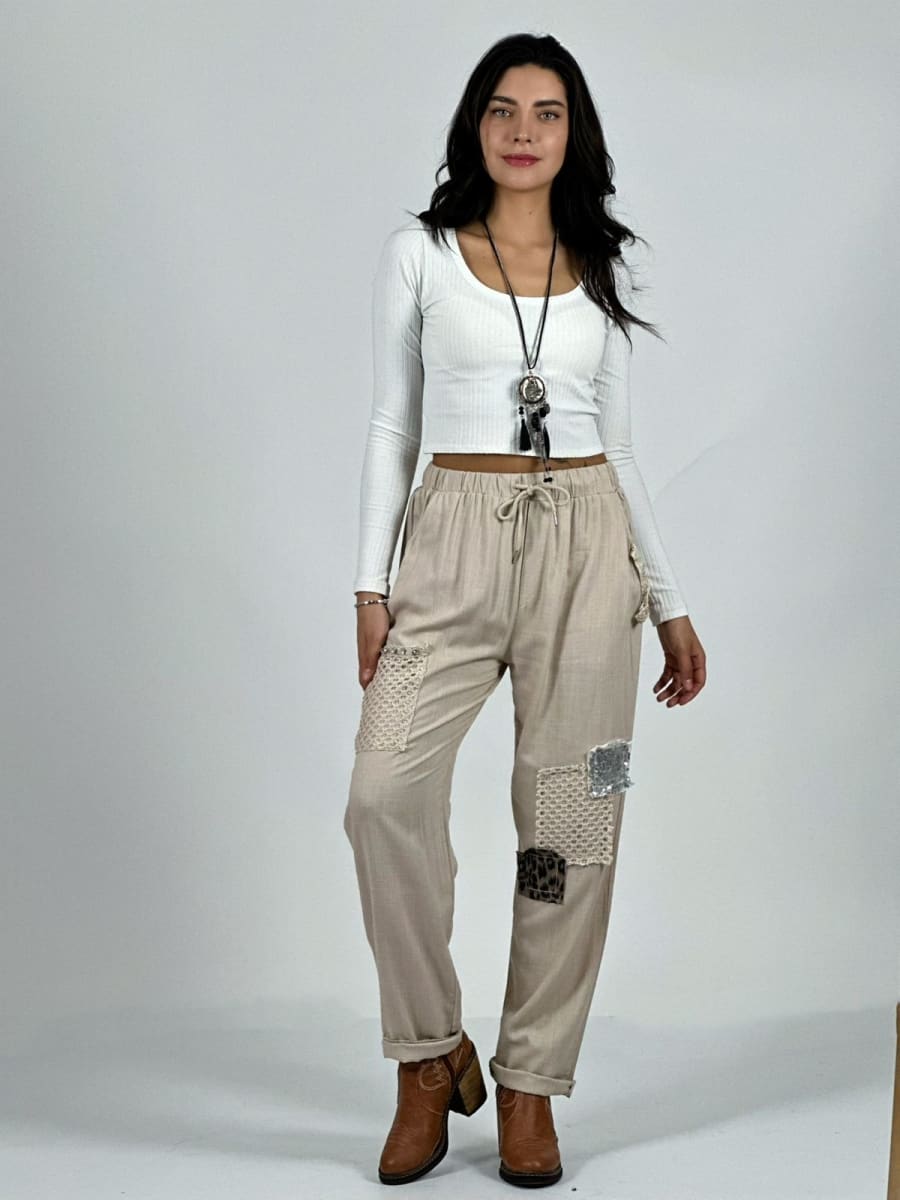 Jogger Lino con Broderi cuadro Print y Brillos A1-1112