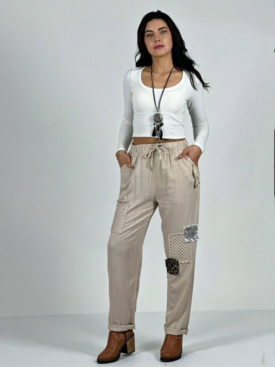 Jogger Lino con Broderi cuadro Print y Brillos A1-1113
