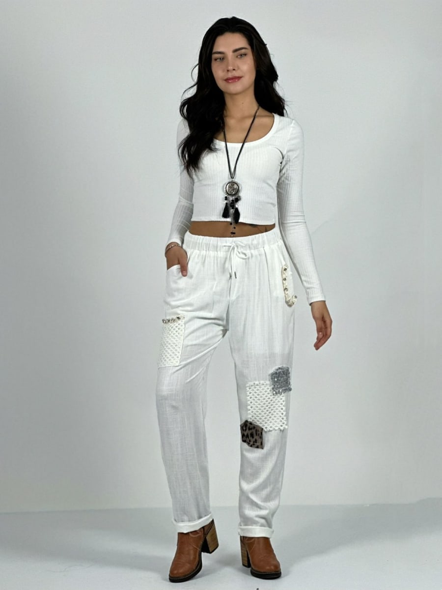 Jogger Lino con Broderi cuadro Print y Brillos A1-119