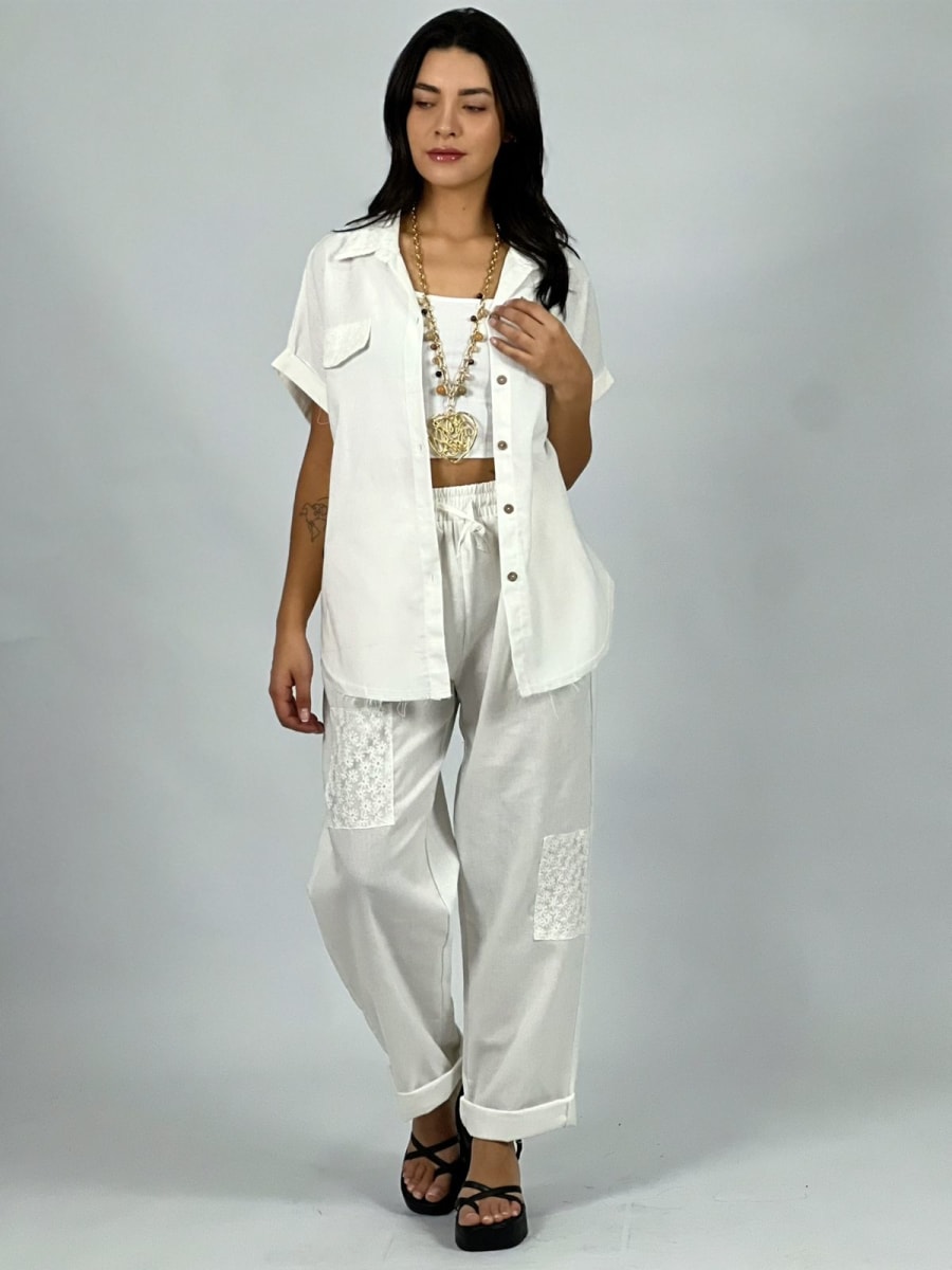 Blusa Lino con Encaje Cuello y Bolsillos A2-59/6210