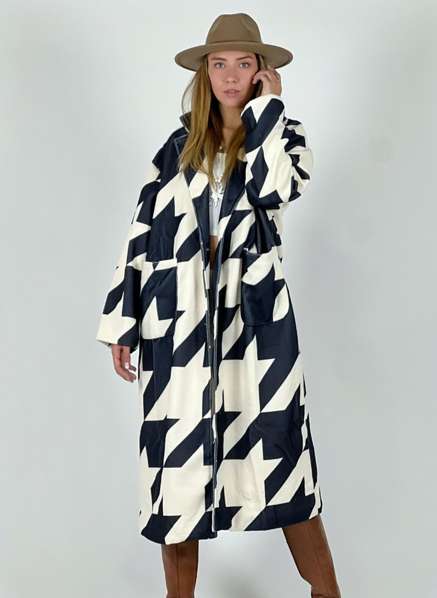 Abrigo de Paño con Diseño A4-892