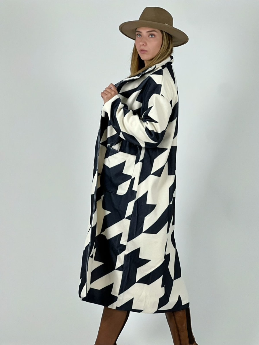 Abrigo de Paño con Diseño A4-893