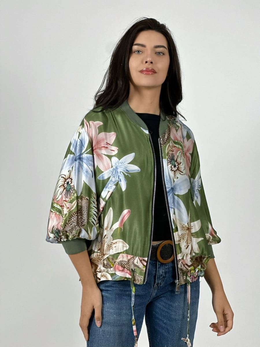 Bomber Casual Italiano Viscoseda Estampado Lirios A4-862