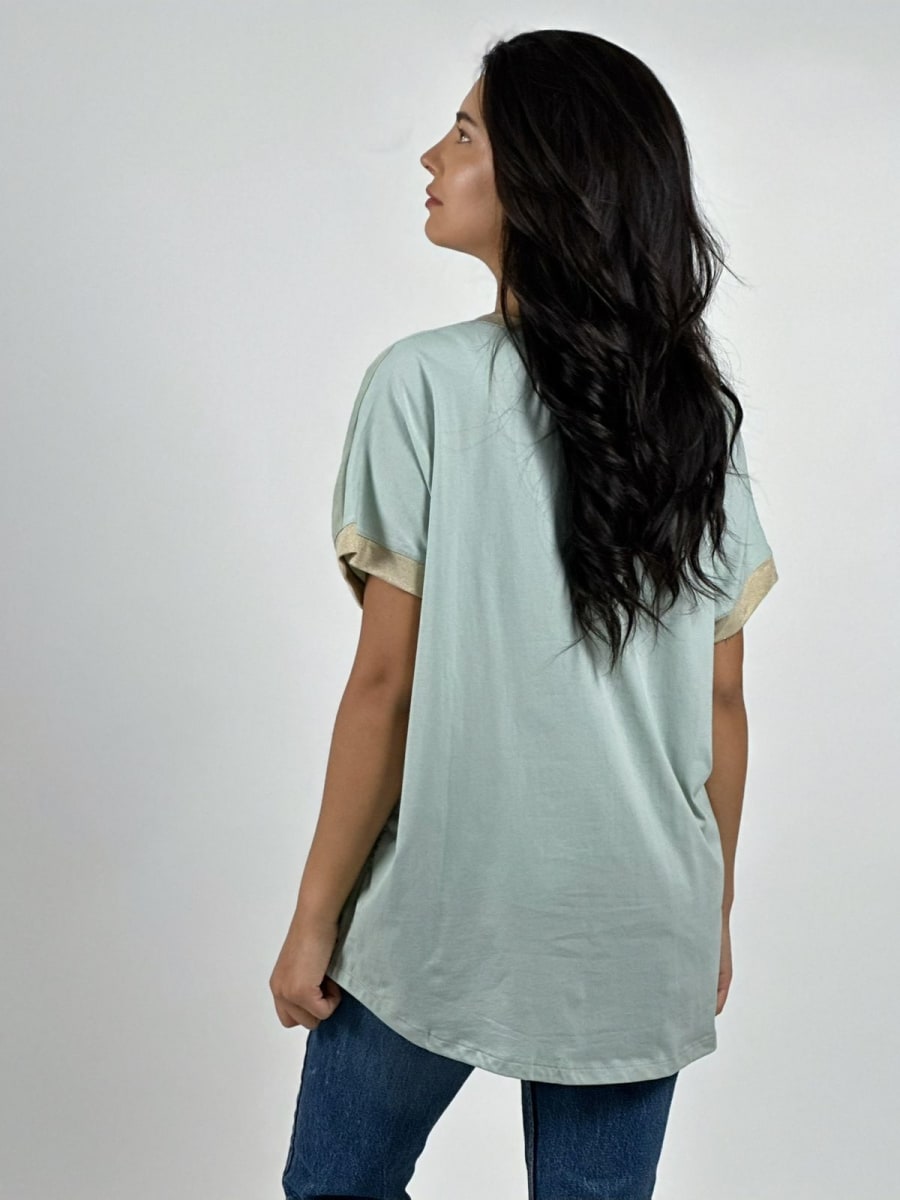 Polera Diseño Italiano Cuadros y Bordes Brillantes A2-573