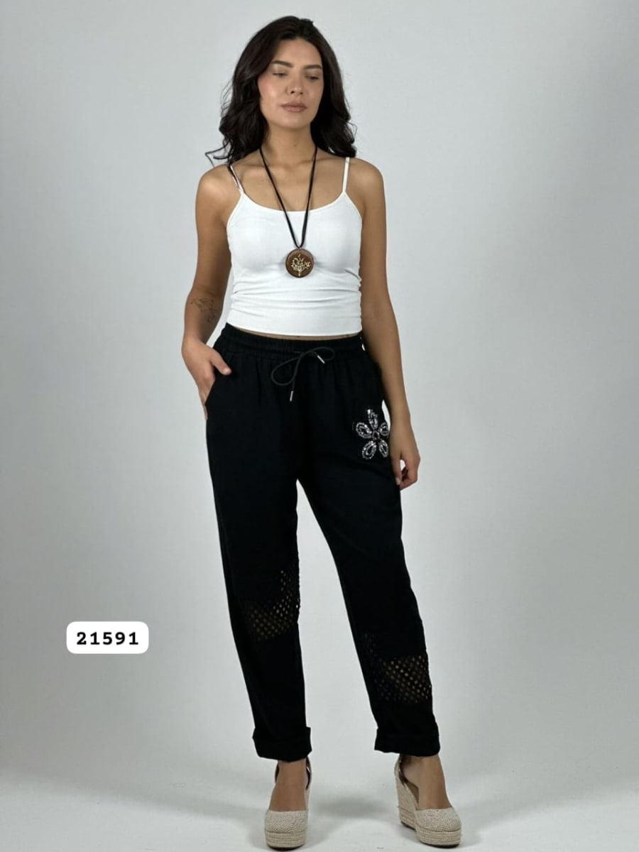 Jogger Lino Rodillas Broderi Flor con Brillo A1-1110