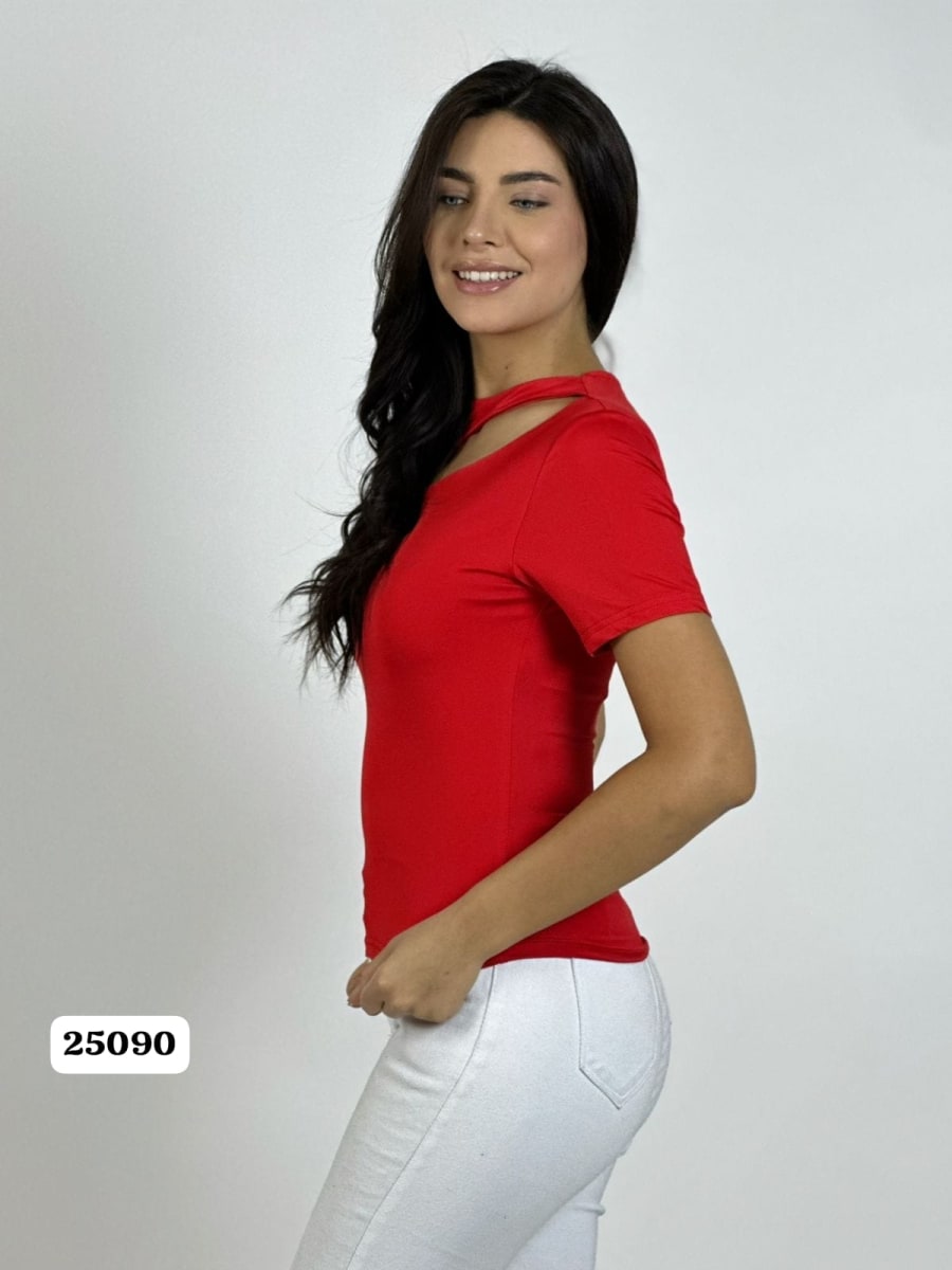 Polera Abertura Frontal Broche Dorado A3-812