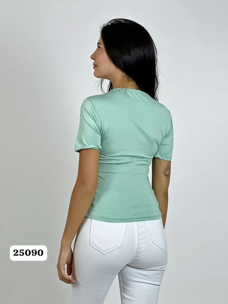 Polera Abertura Frontal Broche Dorado A3-8111