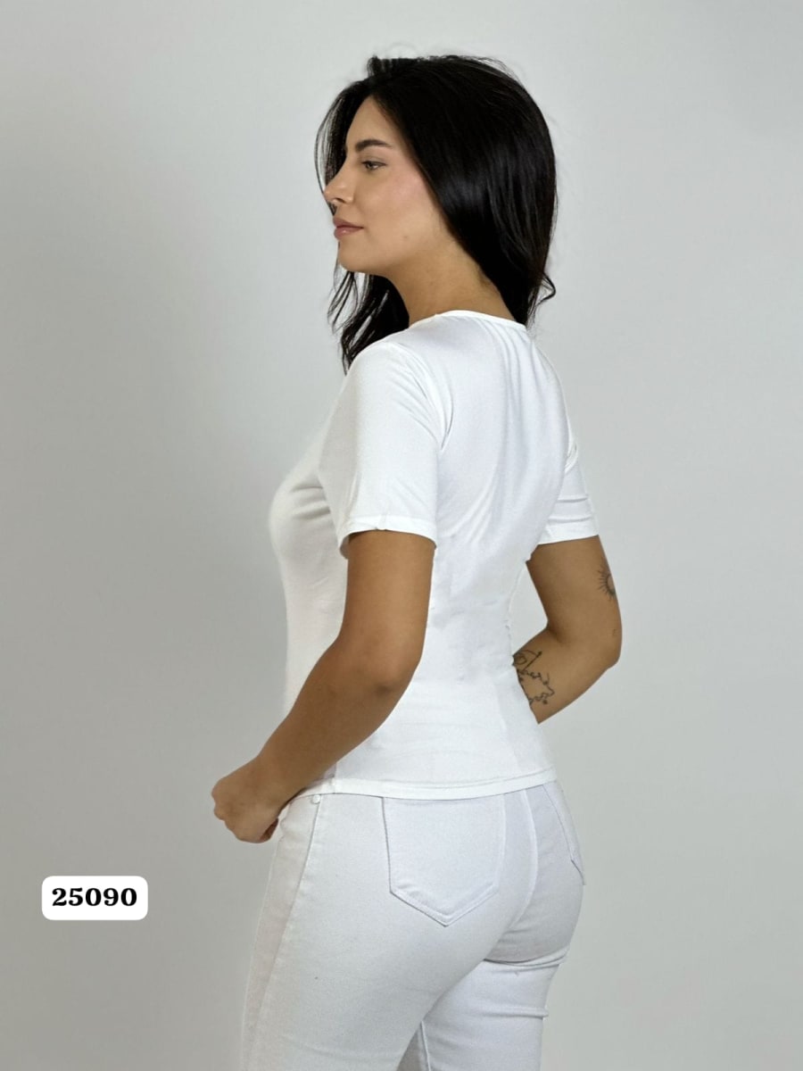 Polera Abertura Frontal Broche Dorado A3-8114