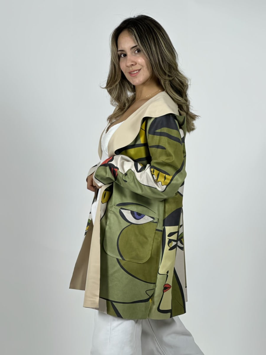 Abrigo Gamuza Italiano Rostros Abstractos B3-1533