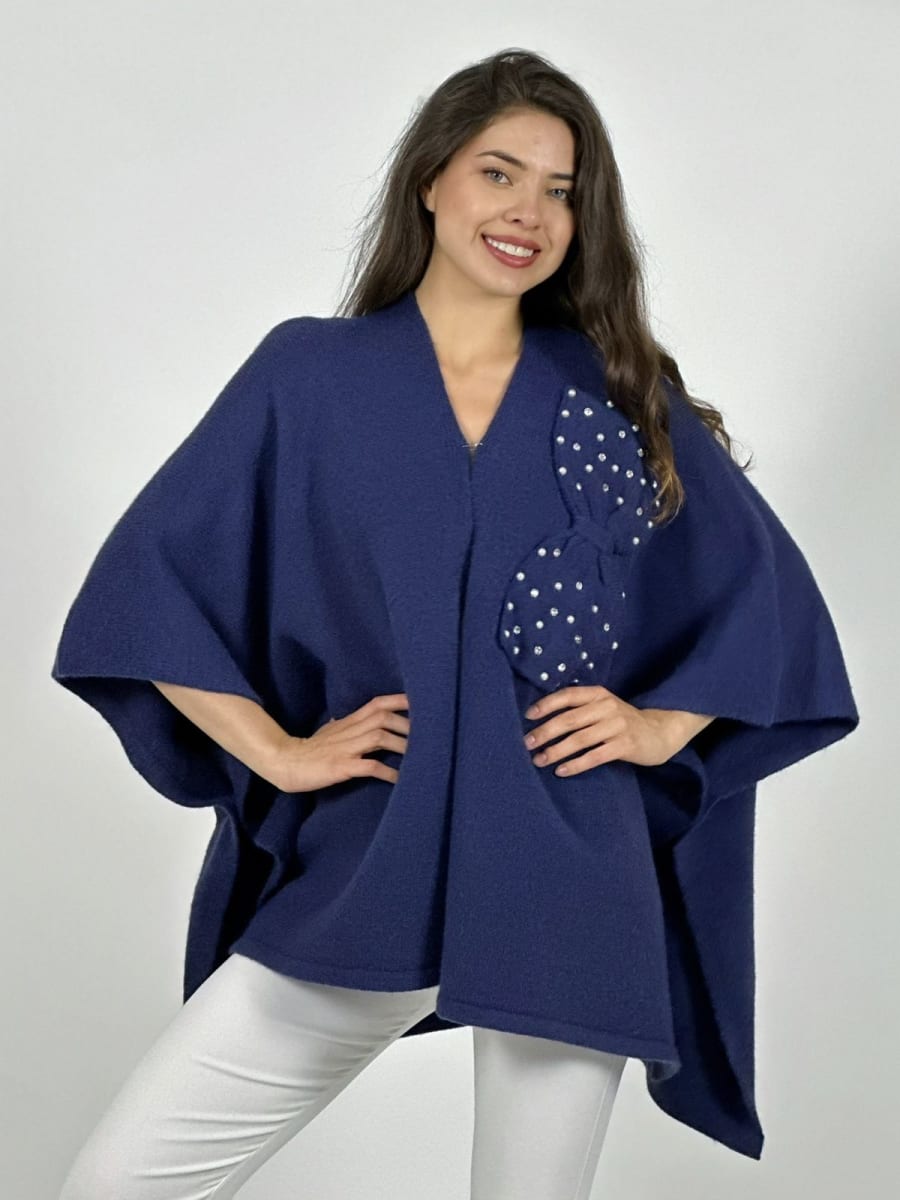Poncho Abotonado Moño con Perlas A3-741