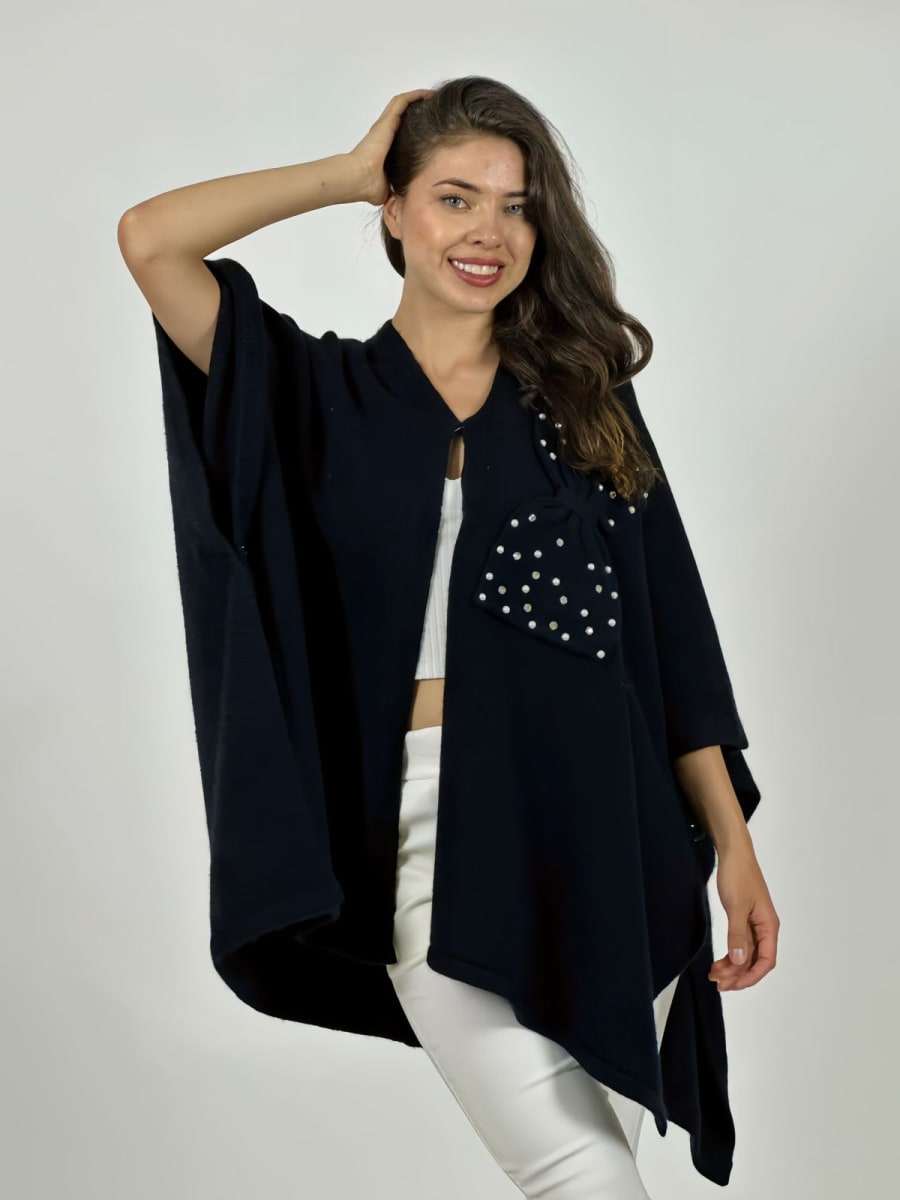 Poncho Abotonado Moño con Perlas A3-7410