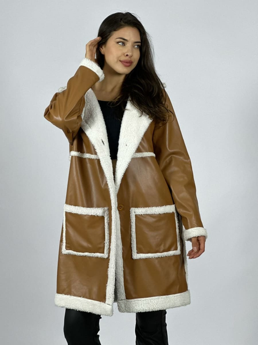 Abrigo Achiporrado De Cuerina B2-1245