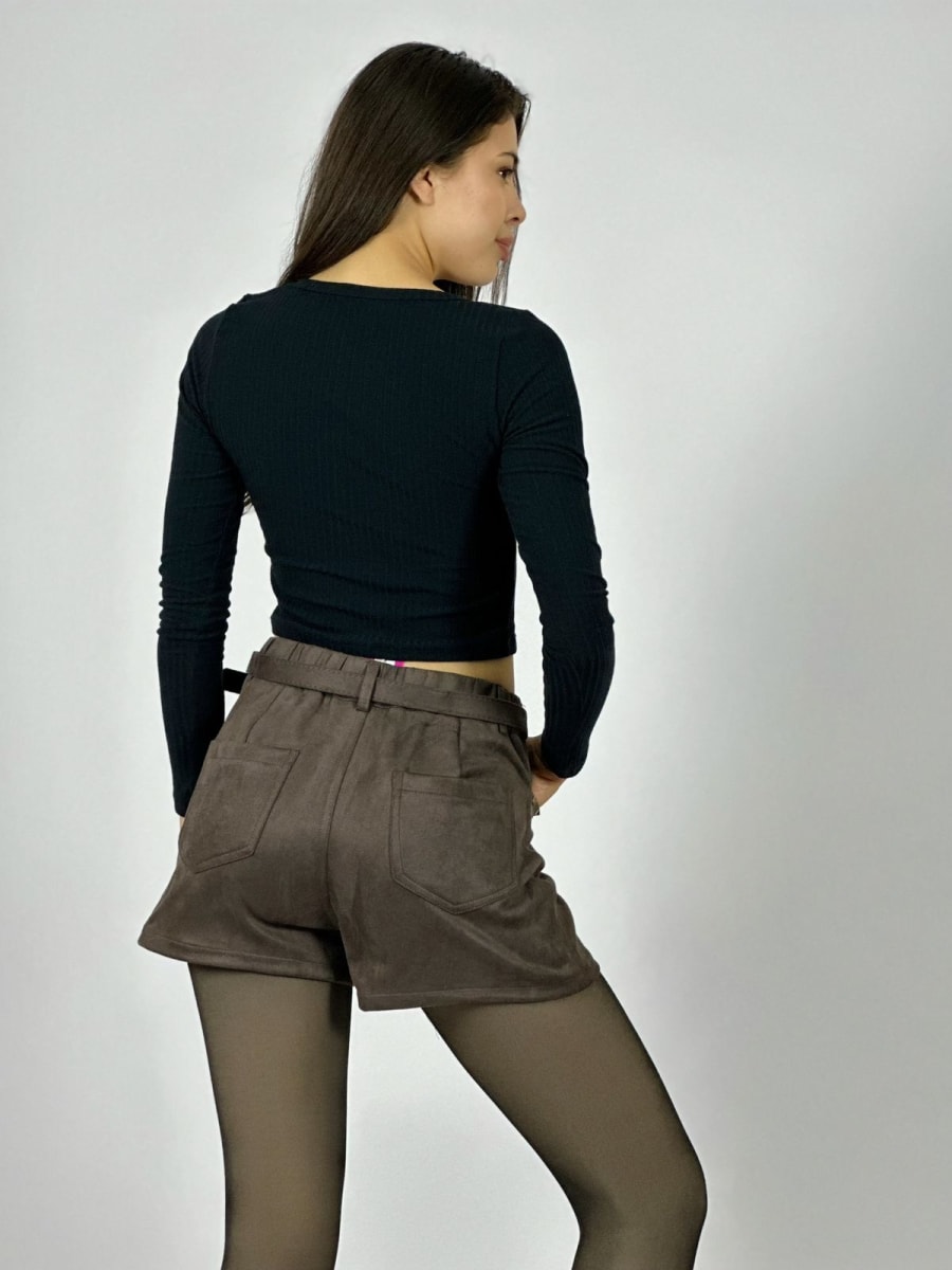 Short Gamuza con Cinturon Tachas Bolsillos A1-1710