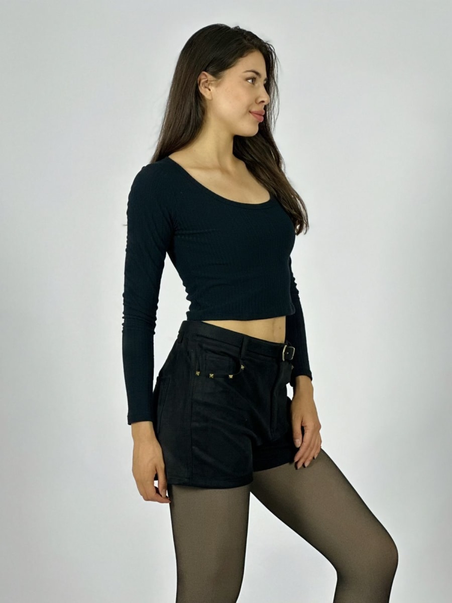 Short Gamuza con Cinturon Tachas Bolsillos A1-177