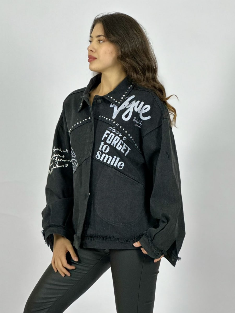 Chaqueta Mezclilla Tachas y Letras A1-197