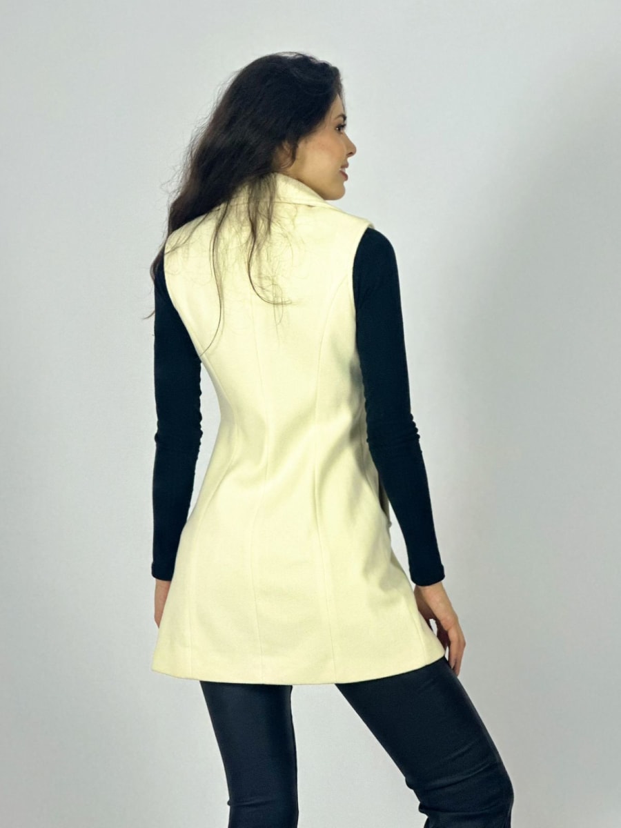 Abrigo de Paño S/Mangas 4 Botones B1-1183