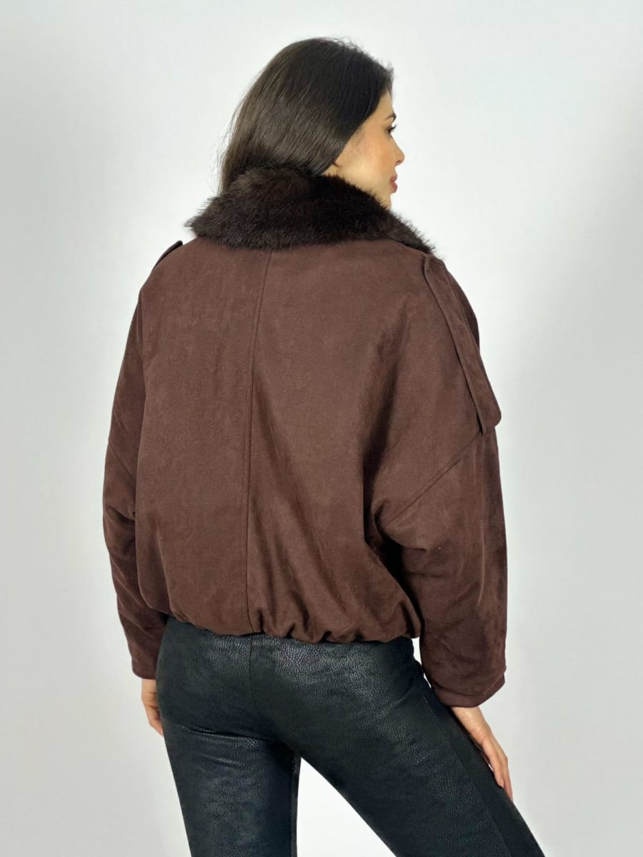 Chaqueta Corta Gamuza Holgada Tachas y Cuello Peludo B3-144/14712