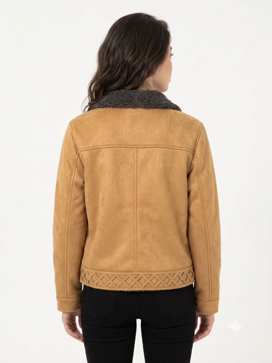 Chaqueta Gamuza Achiporrada Tachas en Bolsillos B1-96/984