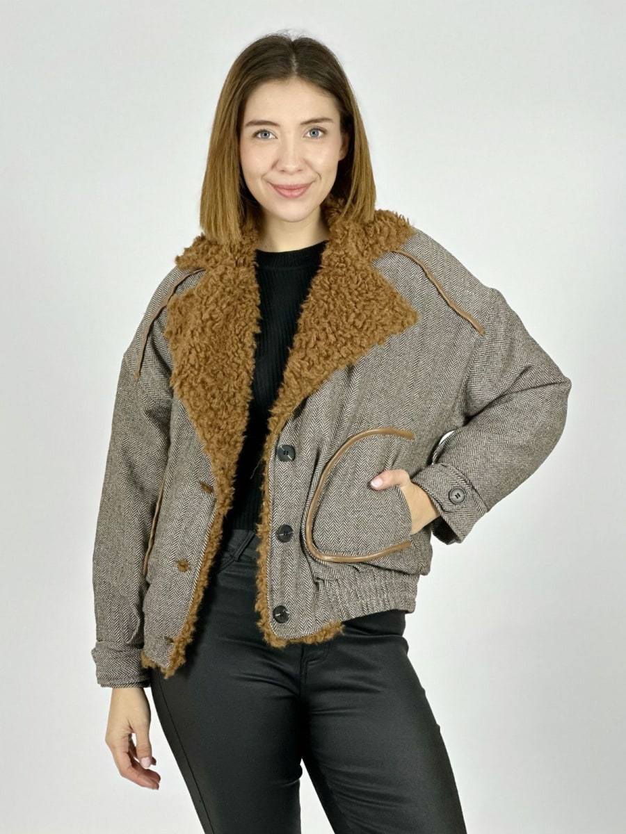 Chaqueta Con Chiporro en Cuello B3-145/1541