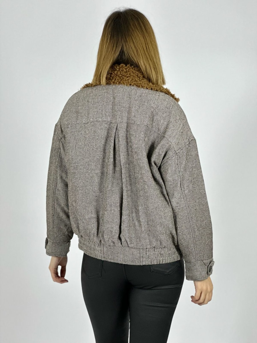 Chaqueta Con Chiporro en Cuello B3-145/1543