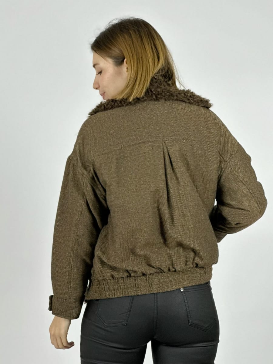 Chaqueta Con Chiporro en Cuello B3-145/1547