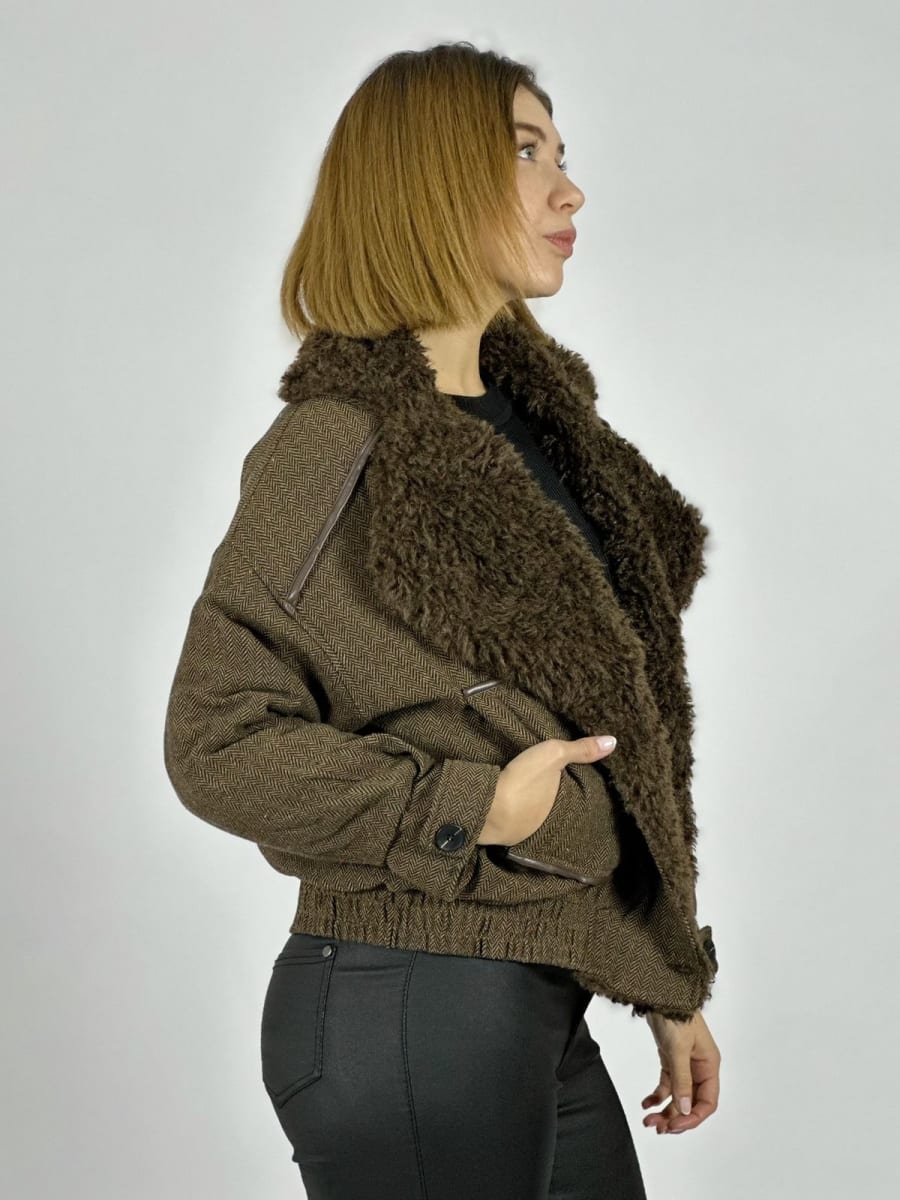 Chaqueta Con Chiporro en Cuello B3-145/1546