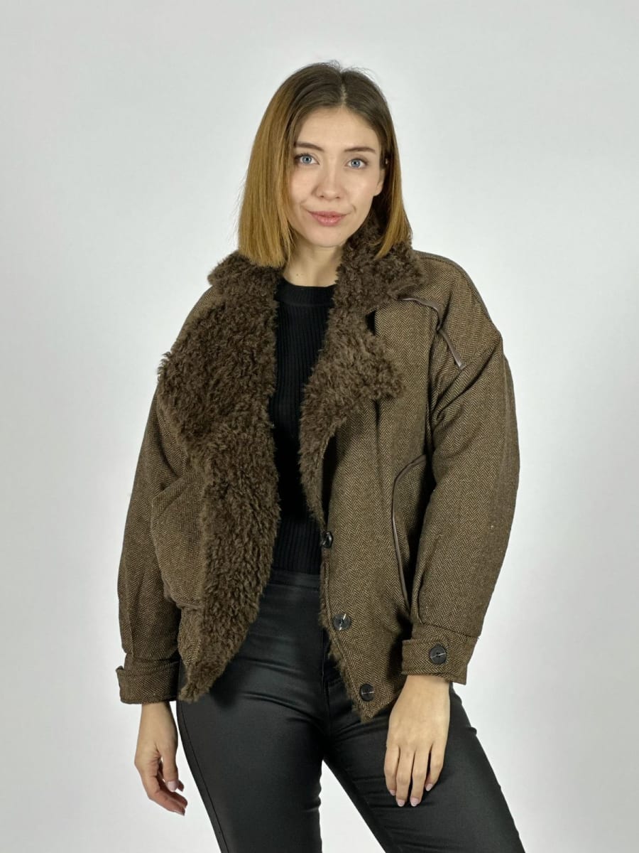 Chaqueta Con Chiporro en Cuello B3-145/1545