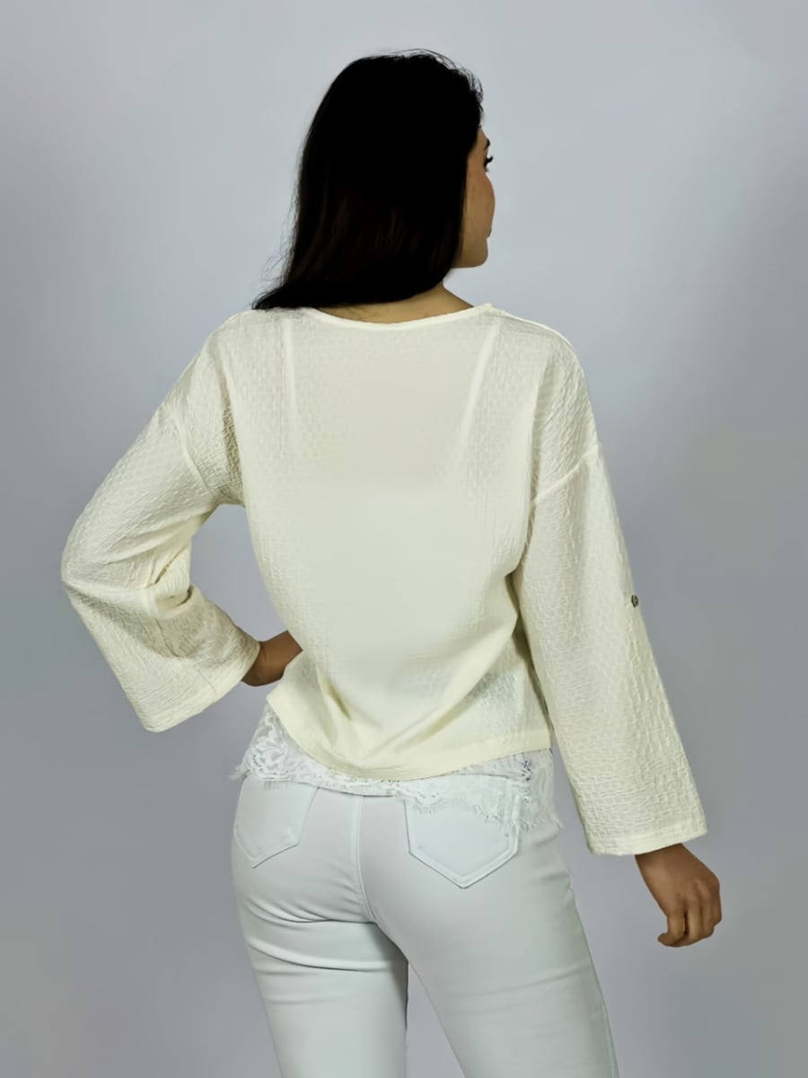 Polera Con Encaje Estampado Relieve Collar Incluido A3-709