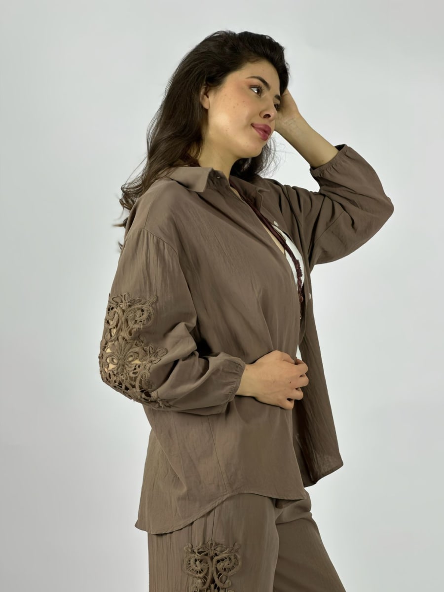 Blusa Lino Encajes en Mangas A3-703