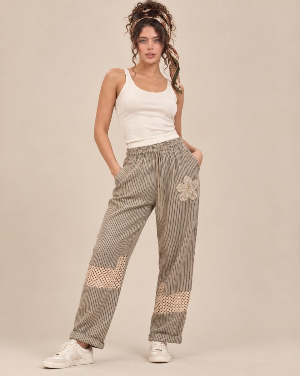 Jogger estampado de Linea Con Tejido y Flor Brillante A1-147