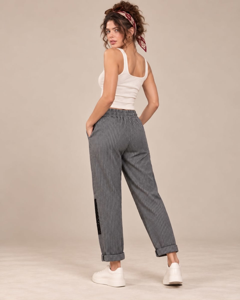 Jogger estampado de Linea Con Tejido y Flor Brillante A1-146