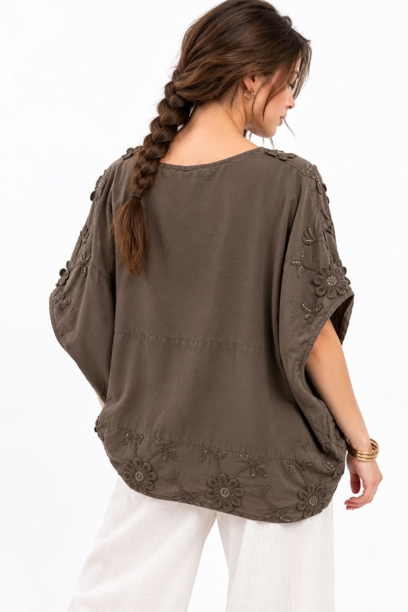 Polera Lino Hombros Flores Bordadas A4-878