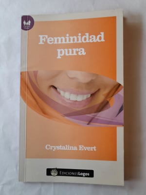 FEMENEIDAD PURA